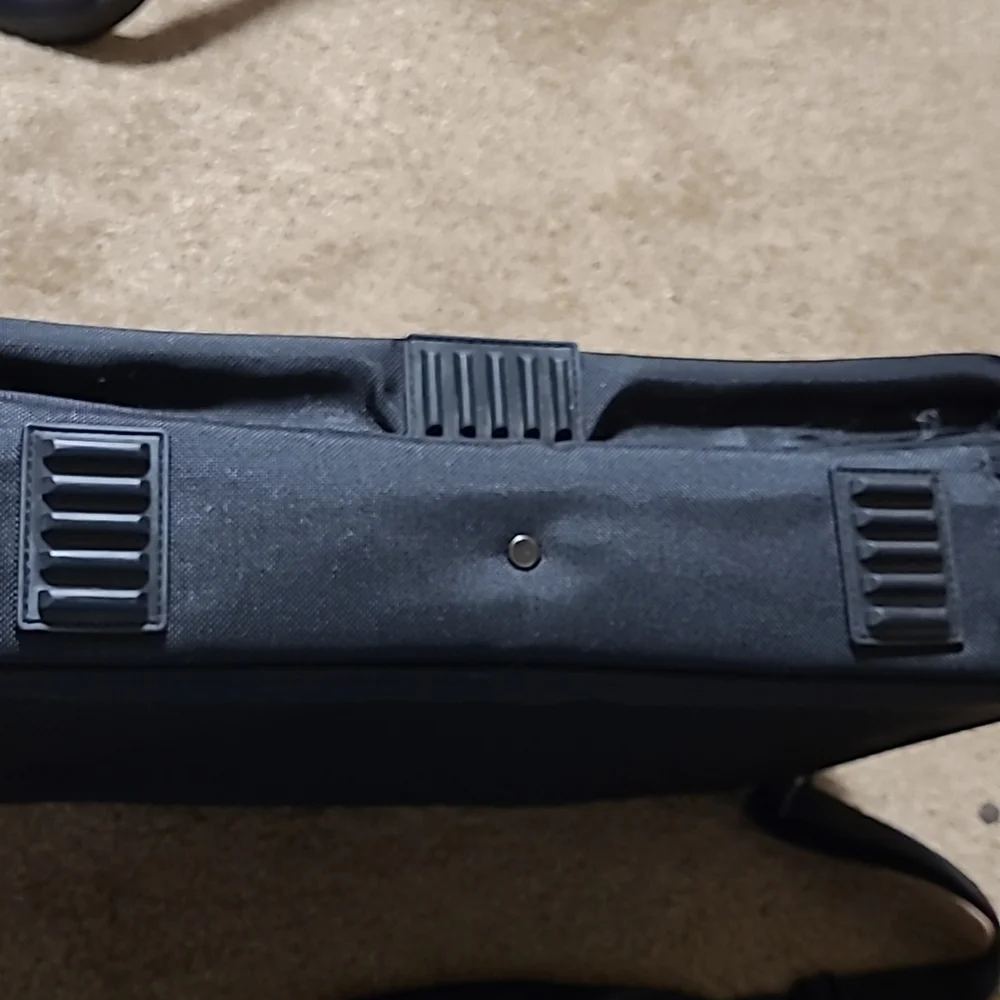 Lenovo ThinkPad laptop carry bag, black